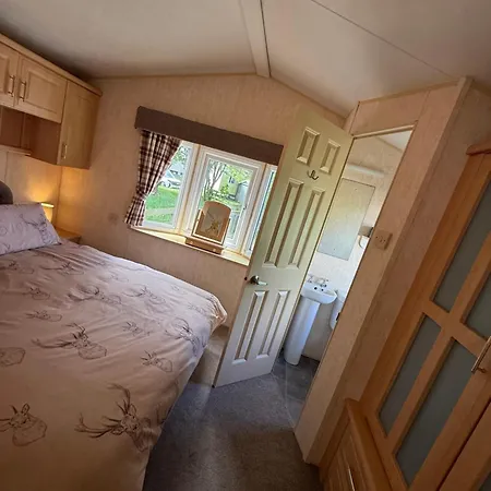 District Caravan * Millom