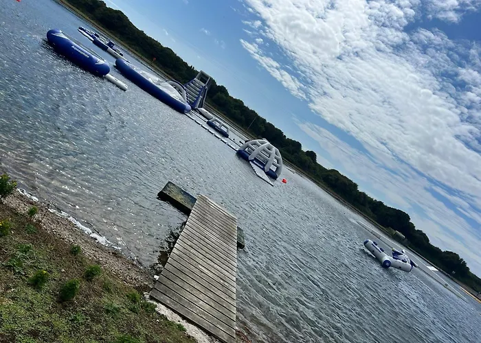 Prázdninový areál District Caravan