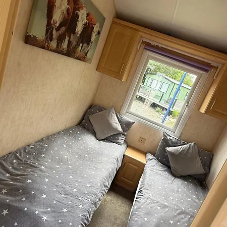 District Caravan Millom